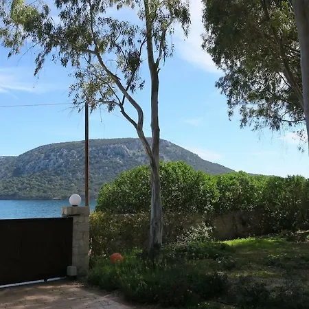 Aeolos A Family Paradise Few Steps From The Beach Kouverta Exterior photo